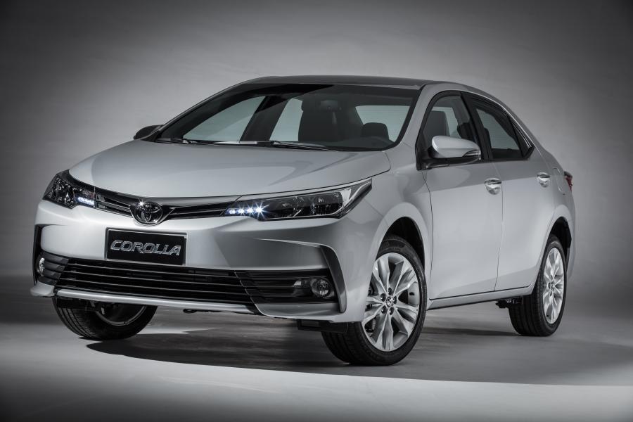  Toyota Corolla XEi 2017 года  (LA) (фото 5 из 23)